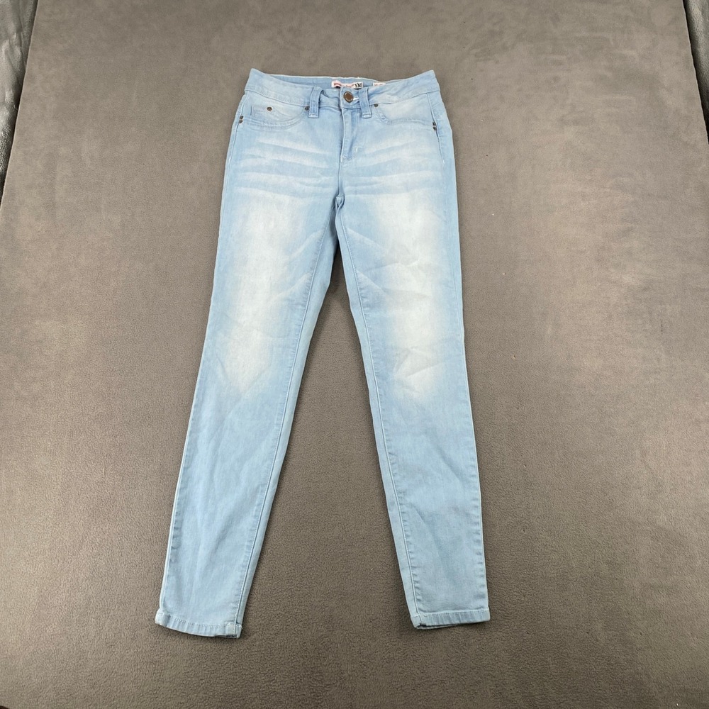 YMI WannaBettaButt Mid Rise Skinny Jeans Light Wash Blue Size 9